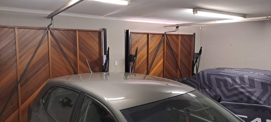 3 Bedroom Property for Sale in Glenvista Gauteng