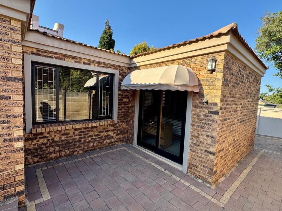 3 Bedroom Property for Sale in Glenvista Gauteng