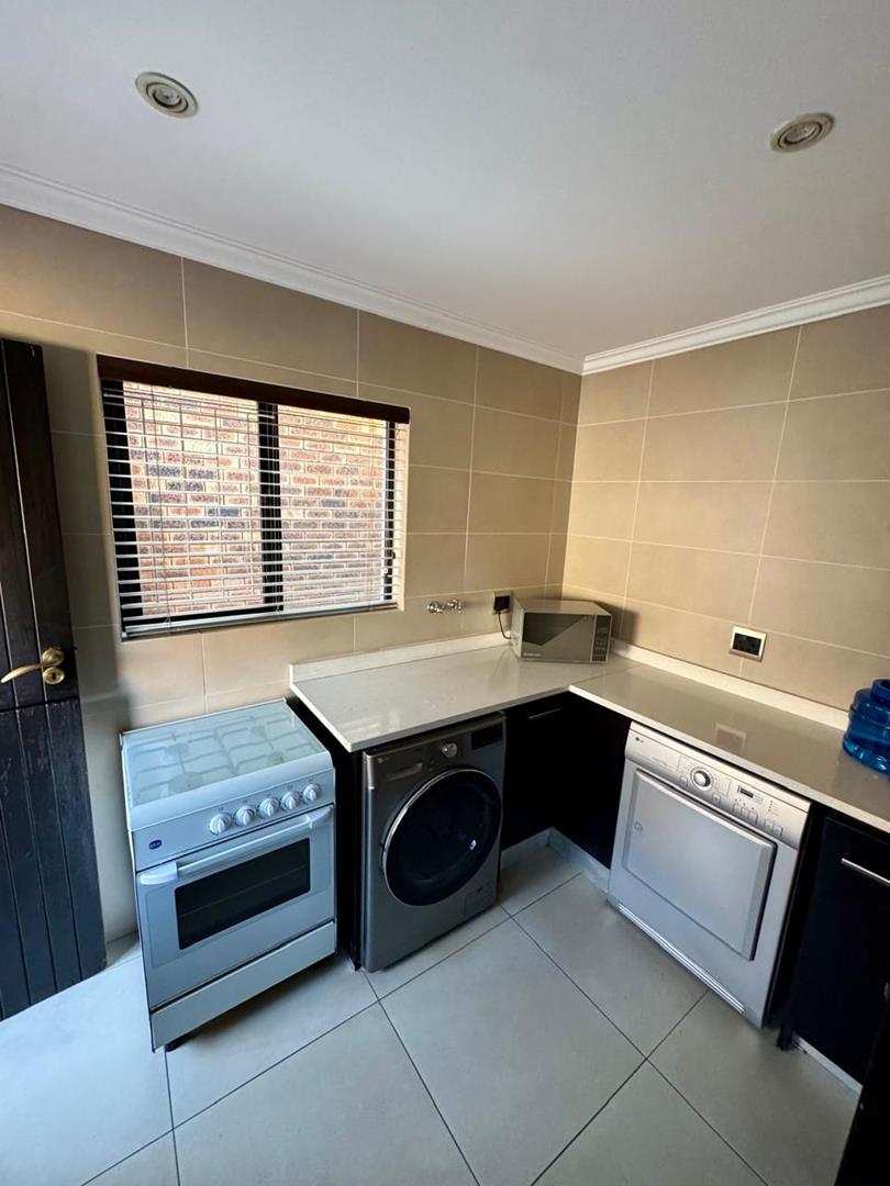 3 Bedroom Property for Sale in Glenvista Gauteng