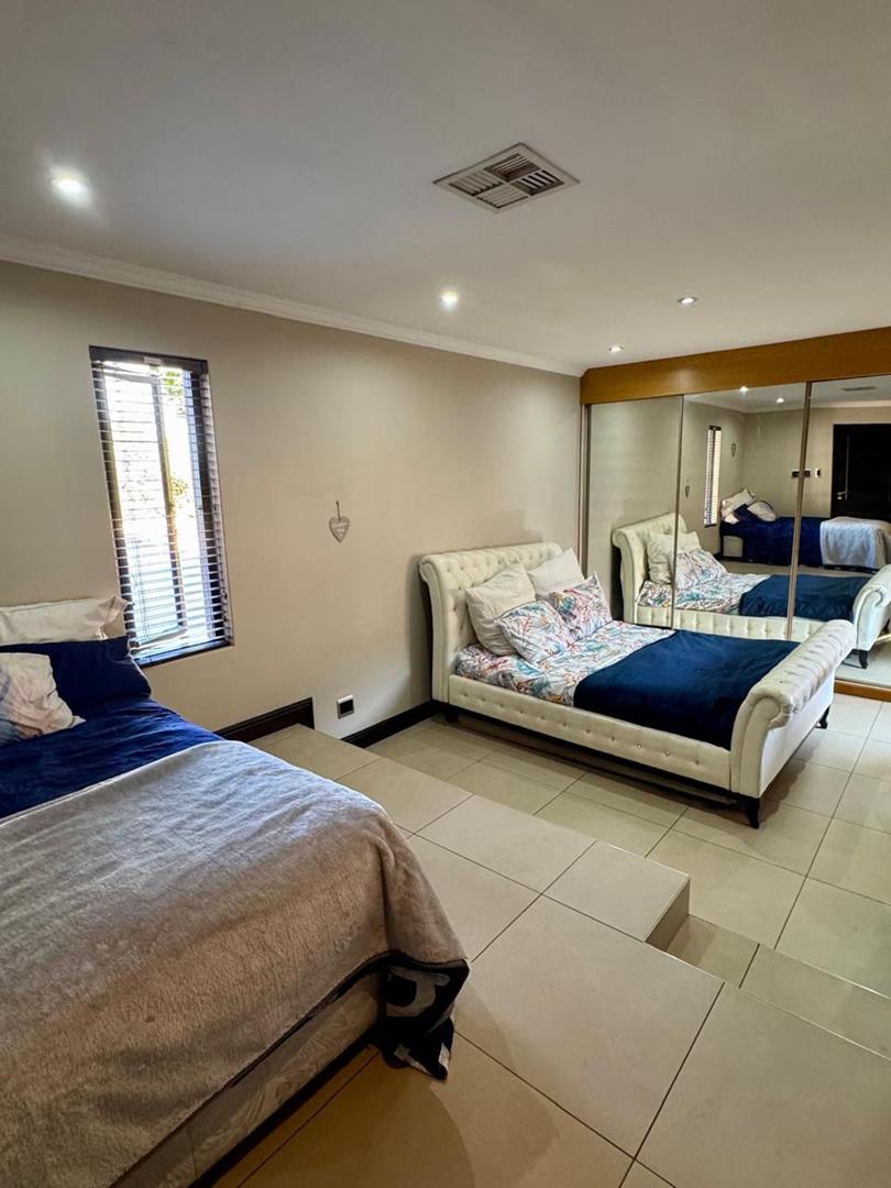 3 Bedroom Property for Sale in Glenvista Gauteng