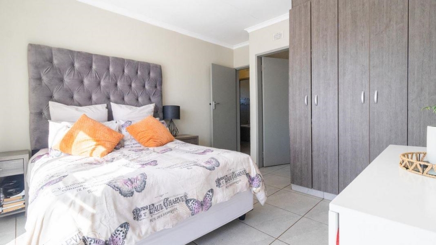 4 Bedroom Property for Sale in Albertsdal Gauteng