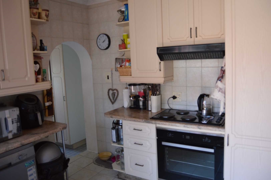 3 Bedroom Property for Sale in Verwoerdpark Gauteng