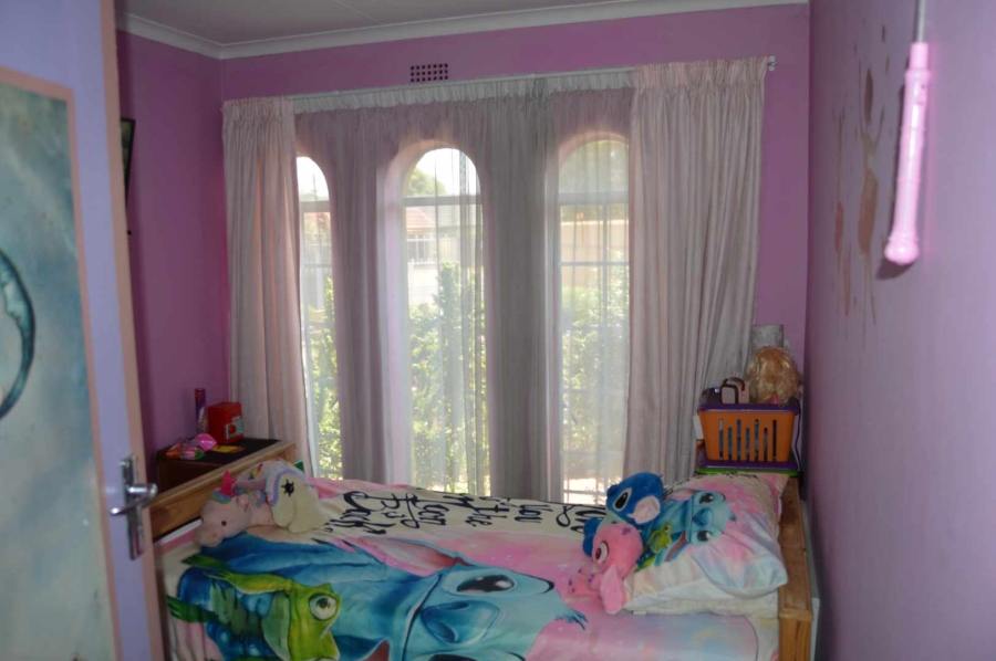 3 Bedroom Property for Sale in Verwoerdpark Gauteng
