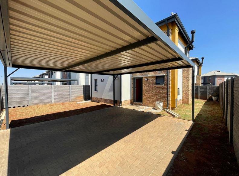 3 Bedroom Property for Sale in Albertsdal Gauteng