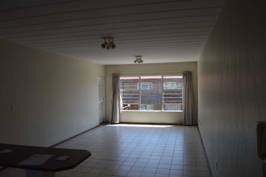2 Bedroom Property for Sale in New Redruth Gauteng