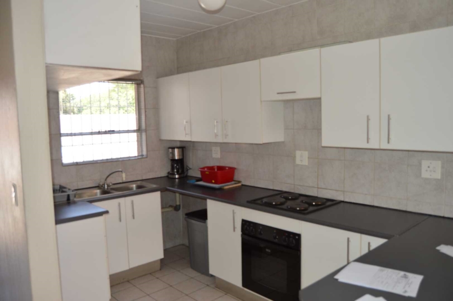 2 Bedroom Property for Sale in New Redruth Gauteng