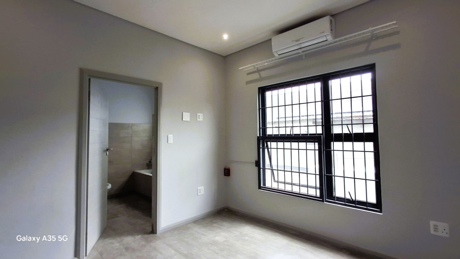 To Let 3 Bedroom Property for Rent in Ashlea Gardens Gauteng