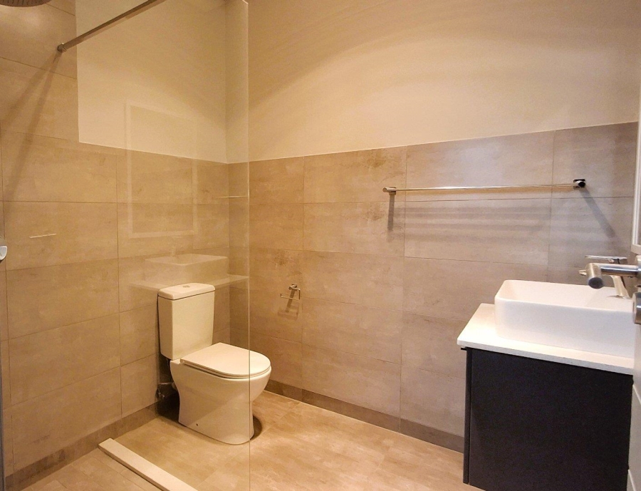 To Let 3 Bedroom Property for Rent in Ashlea Gardens Gauteng
