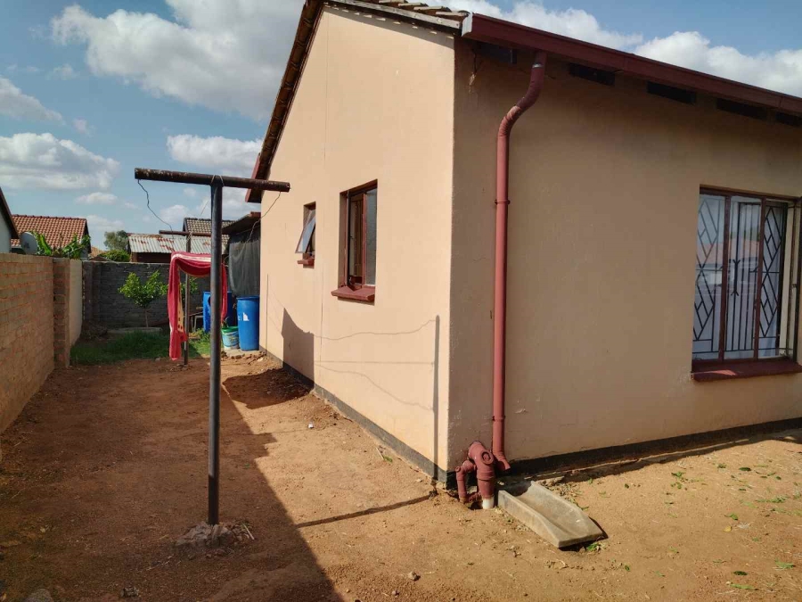 3 Bedroom Property for Sale in Rosslyn Gauteng