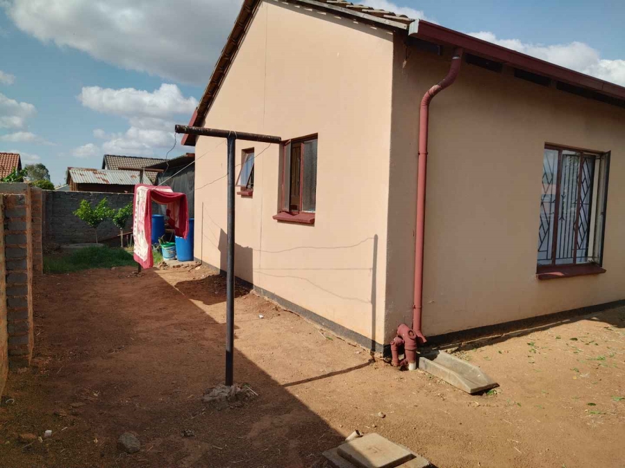 3 Bedroom Property for Sale in Rosslyn Gauteng