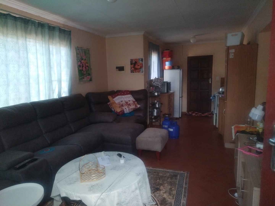 3 Bedroom Property for Sale in Rosslyn Gauteng