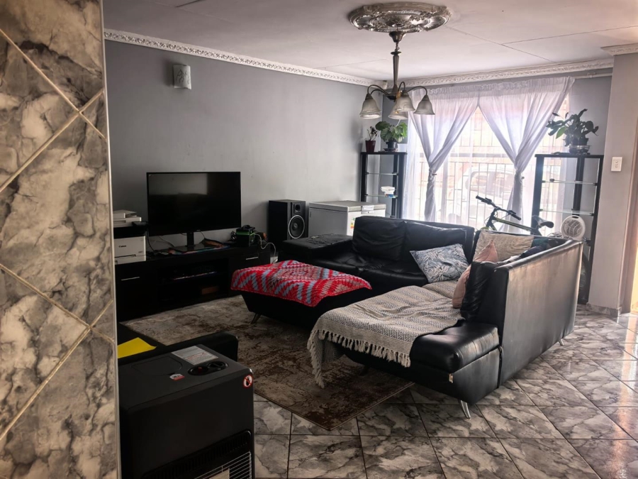 3 Bedroom Property for Sale in Soshanguve DD Gauteng