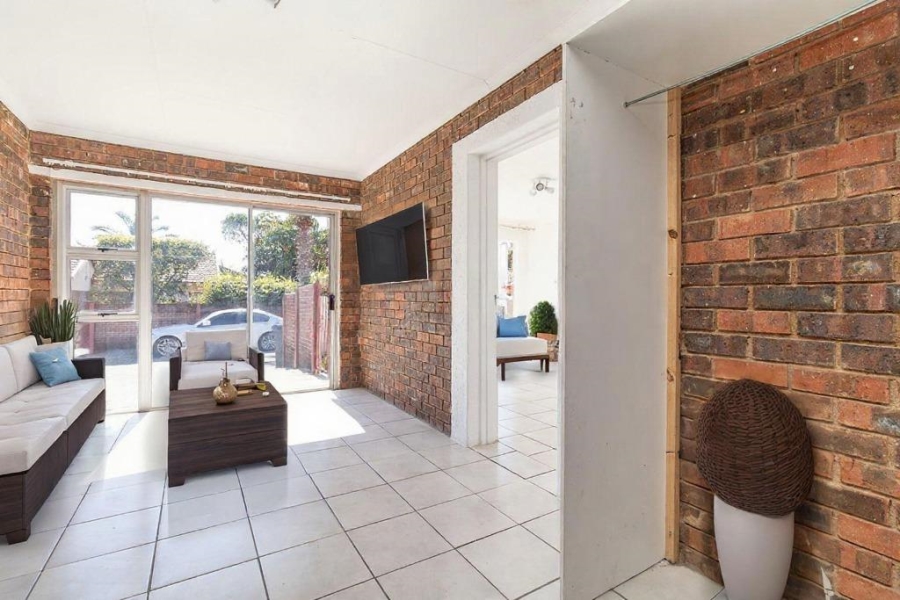 3 Bedroom Property for Sale in Radiokop Gauteng