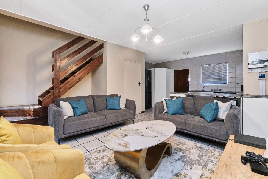 2 Bedroom Property for Sale in Allens Nek Gauteng