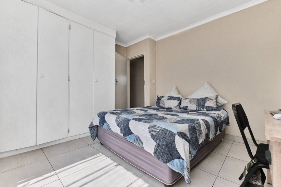 2 Bedroom Property for Sale in Allens Nek Gauteng