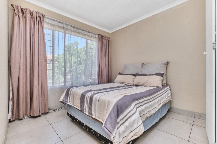 2 Bedroom Property for Sale in Allens Nek Gauteng