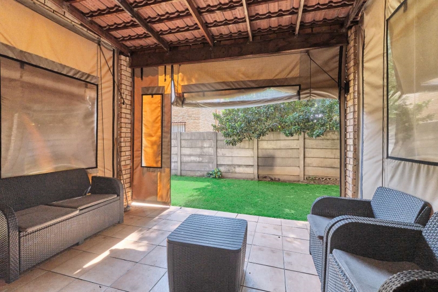 2 Bedroom Property for Sale in Allens Nek Gauteng