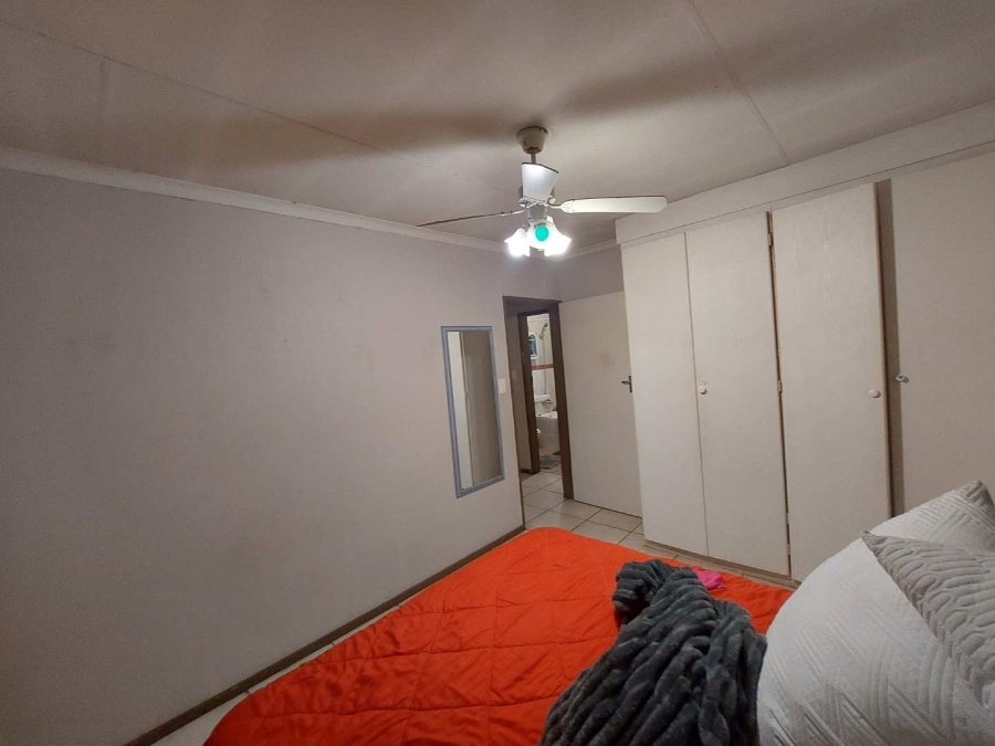 2 Bedroom Property for Sale in Doornpoort Gauteng