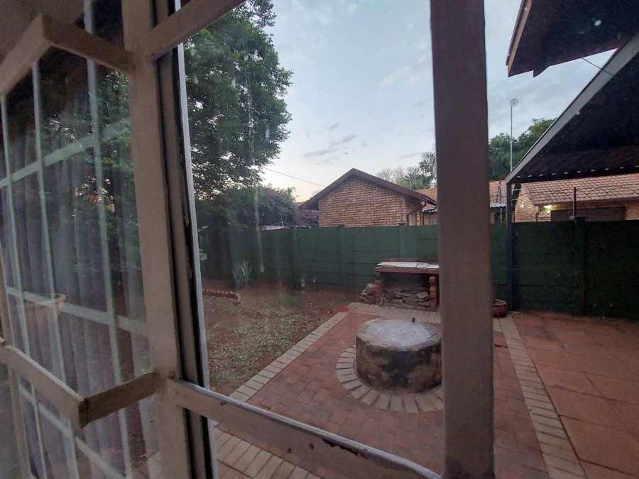 2 Bedroom Property for Sale in Doornpoort Gauteng