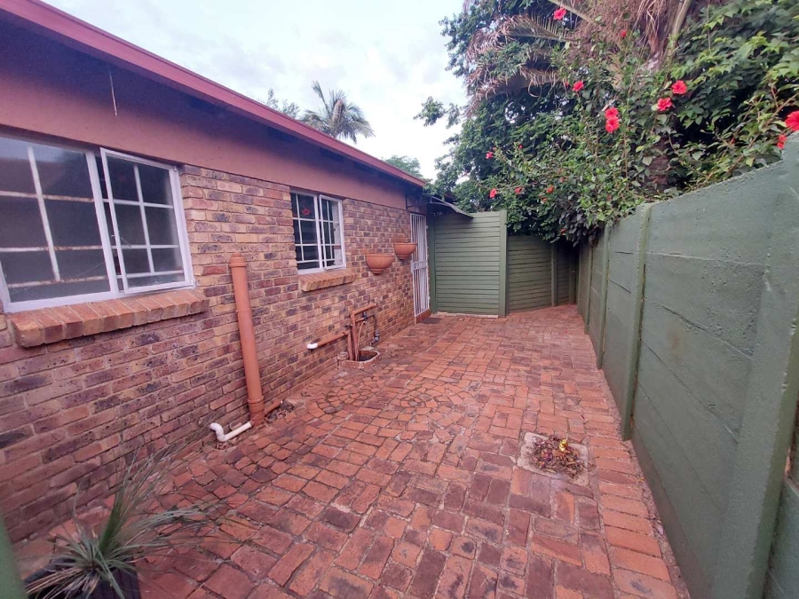 2 Bedroom Property for Sale in Doornpoort Gauteng
