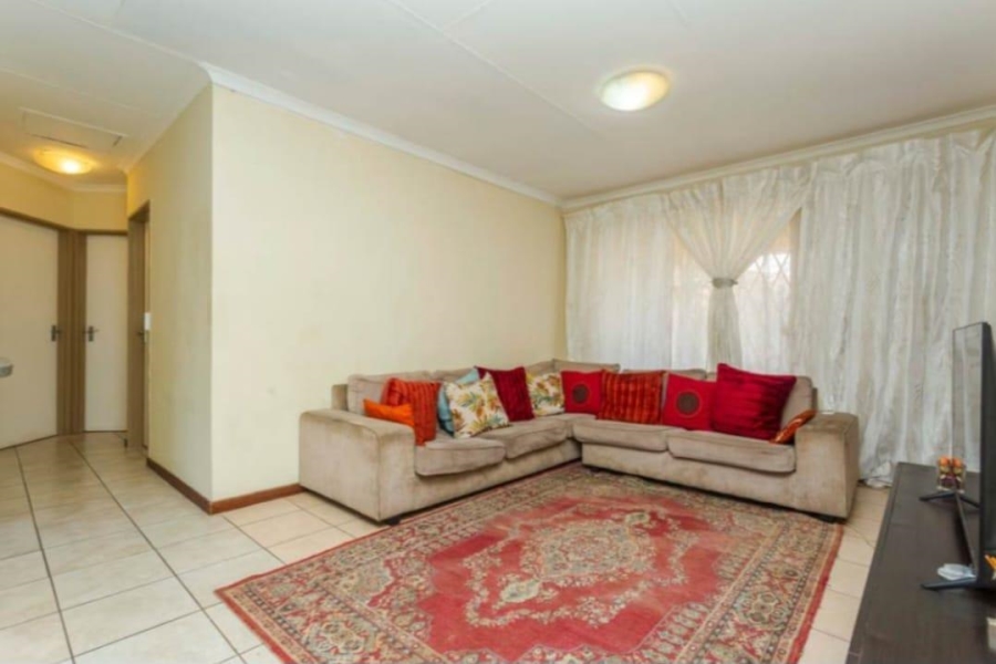 To Let 2 Bedroom Property for Rent in Noordwyk Gauteng