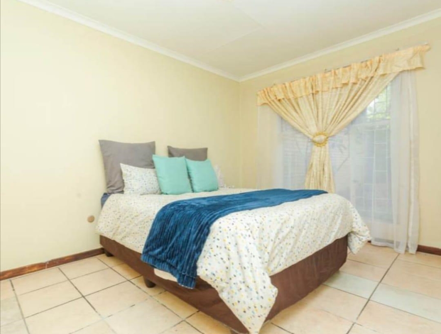 To Let 2 Bedroom Property for Rent in Noordwyk Gauteng