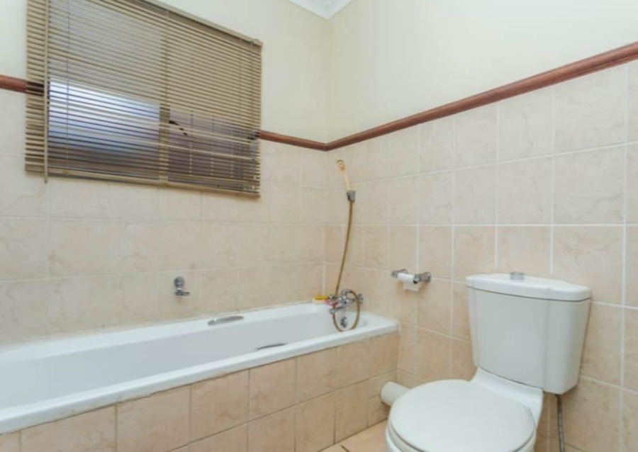 To Let 2 Bedroom Property for Rent in Noordwyk Gauteng