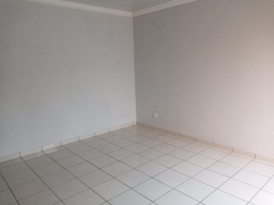 2 Bedroom Property for Sale in Kookrus Gauteng