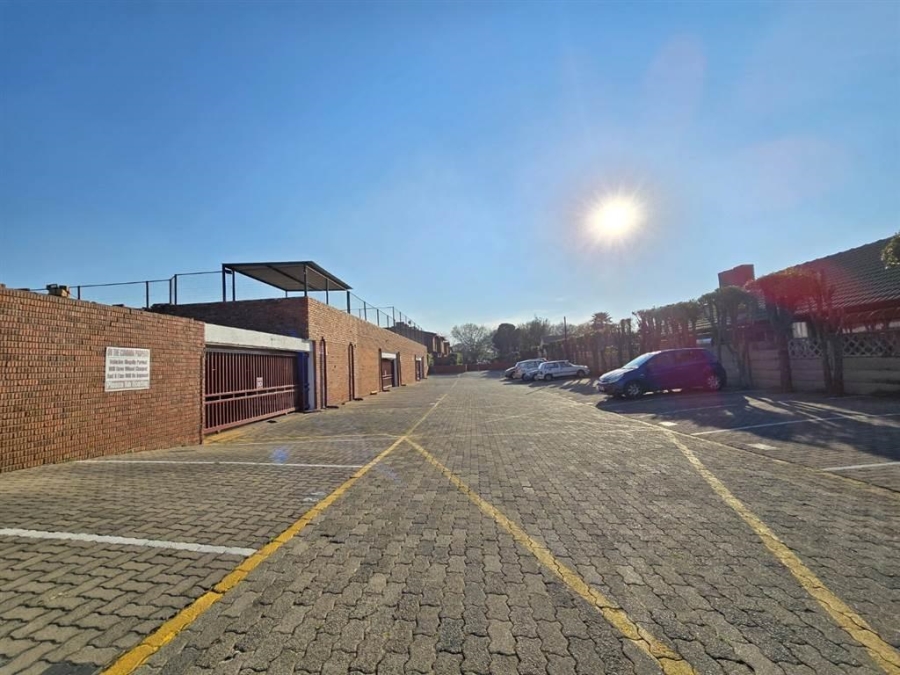 2 Bedroom Property for Sale in Linmeyer Gauteng