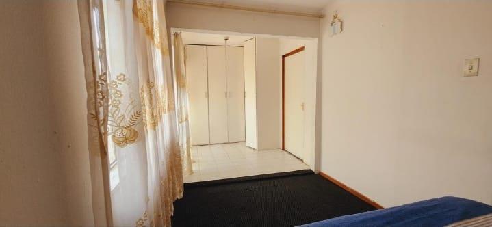 5 Bedroom Property for Sale in Eldorado Park Gauteng