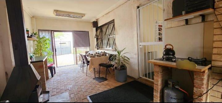 5 Bedroom Property for Sale in Eldorado Park Gauteng