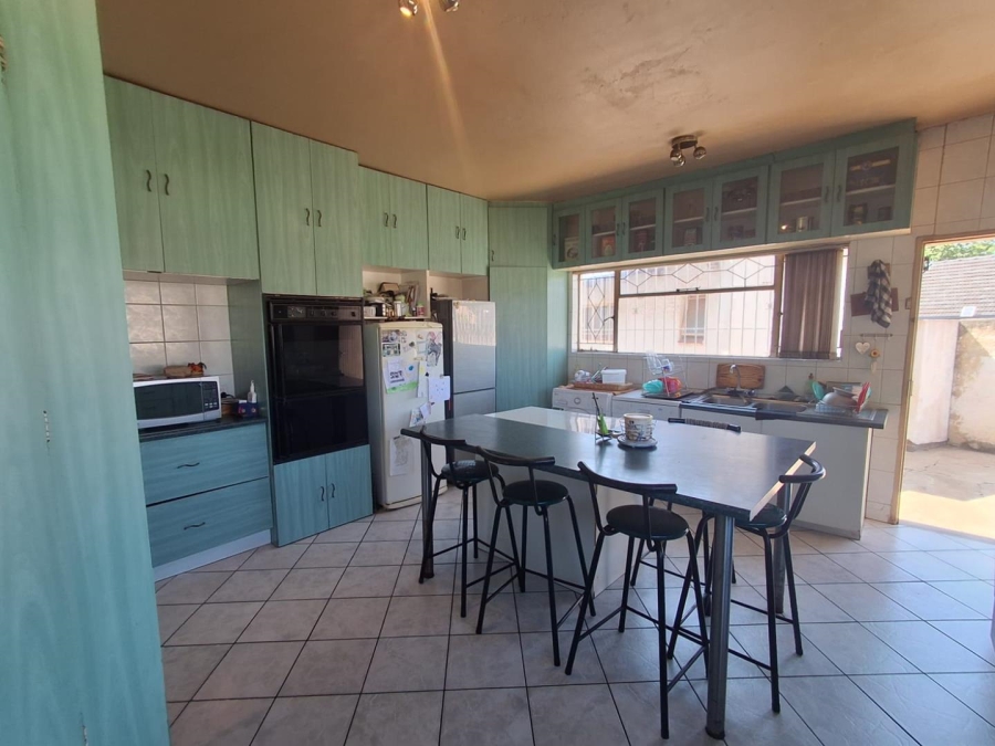 4 Bedroom Property for Sale in Glenanda Gauteng