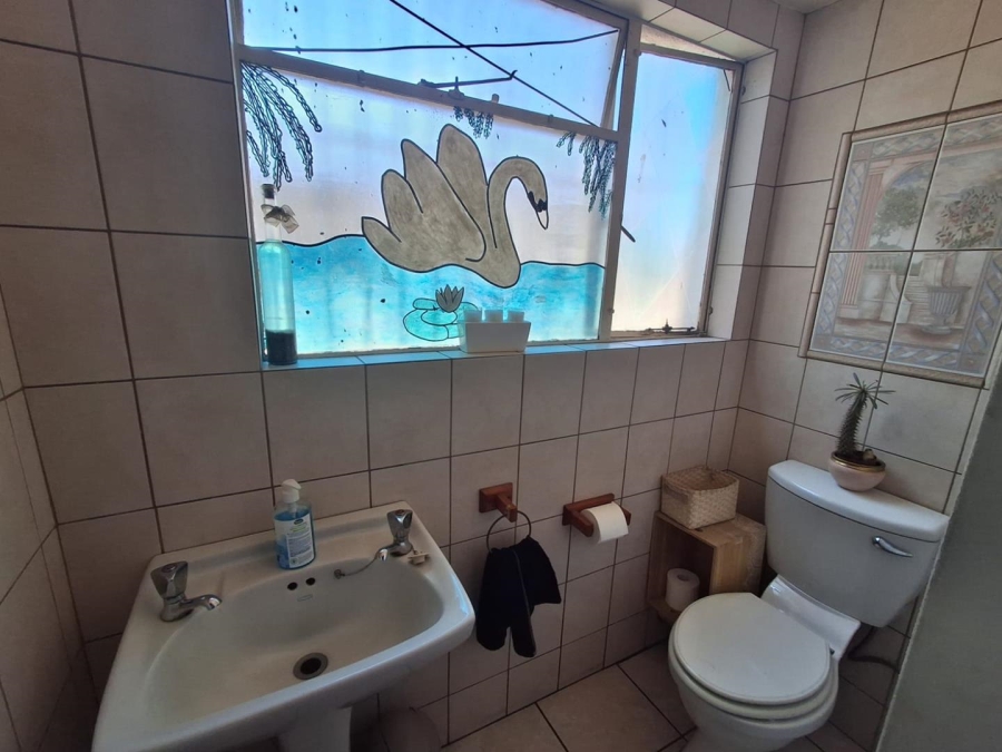 4 Bedroom Property for Sale in Glenanda Gauteng