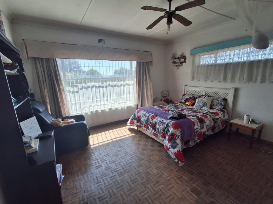4 Bedroom Property for Sale in Glenanda Gauteng