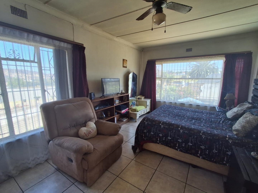4 Bedroom Property for Sale in Glenanda Gauteng