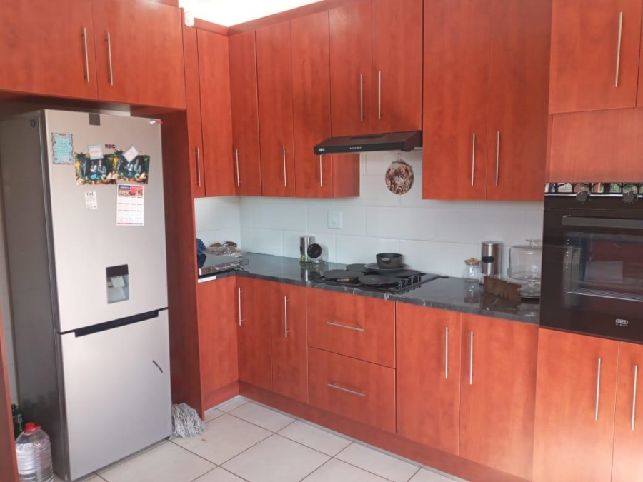 3 Bedroom Property for Sale in Kookrus Gauteng