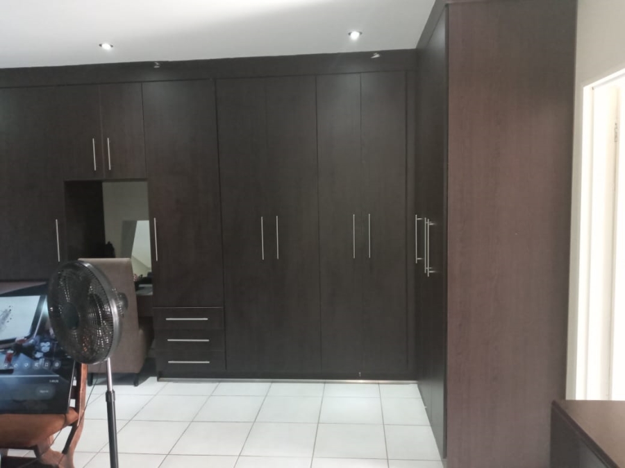 3 Bedroom Property for Sale in Kookrus Gauteng