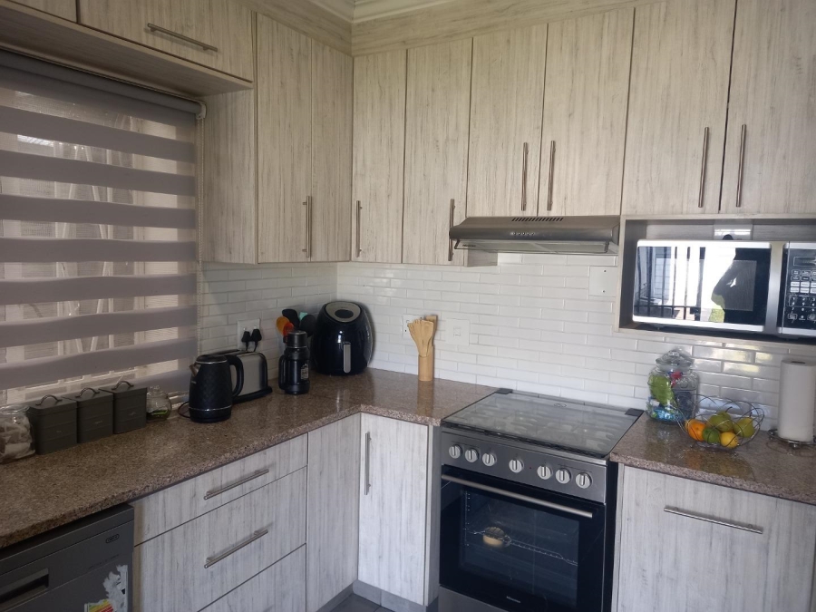 3 Bedroom Property for Sale in South Hills Gauteng
