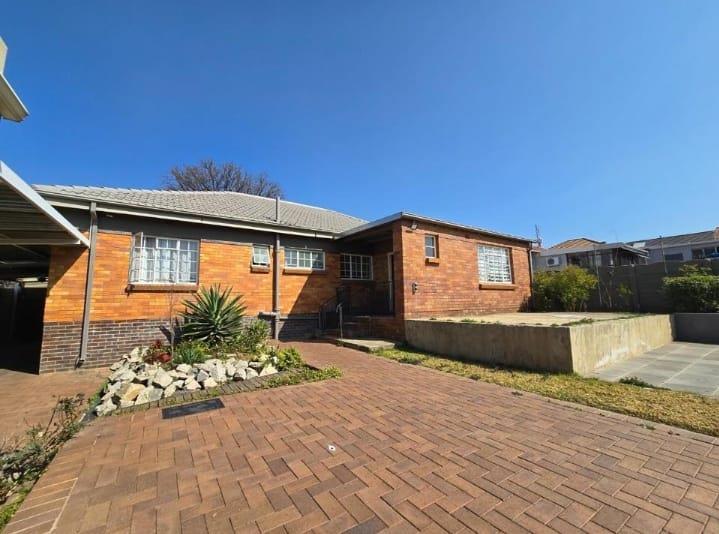 3 Bedroom Property for Sale in Chrisville Gauteng