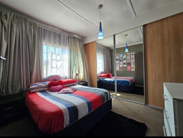 3 Bedroom Property for Sale in Chrisville Gauteng