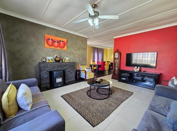3 Bedroom Property for Sale in Chrisville Gauteng