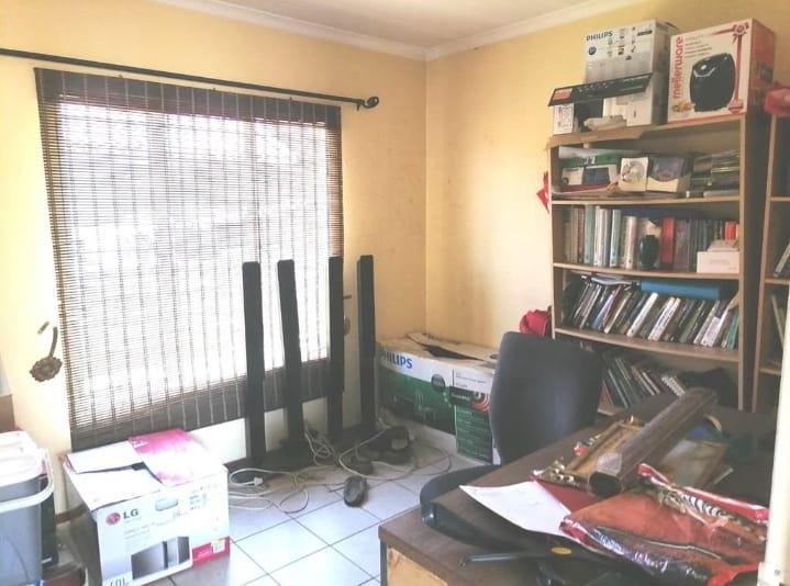 4 Bedroom Property for Sale in Mondeor Gauteng