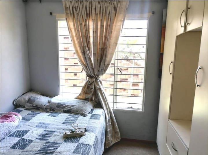 4 Bedroom Property for Sale in Mondeor Gauteng