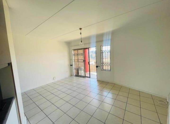 2 Bedroom Property for Sale in Mondeor Gauteng