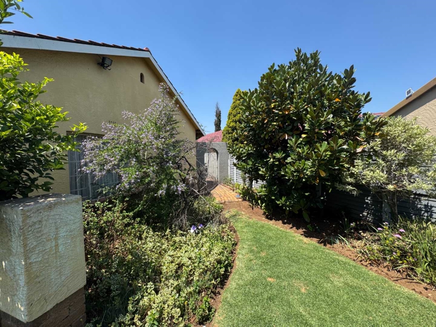 3 Bedroom Property for Sale in Verwoerdpark Gauteng