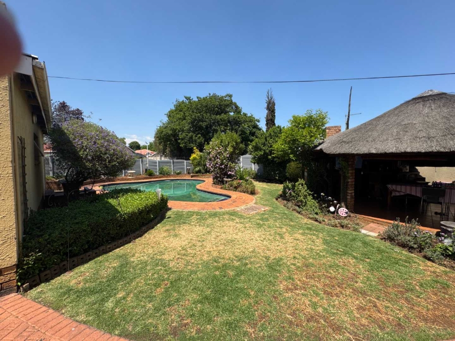 3 Bedroom Property for Sale in Verwoerdpark Gauteng