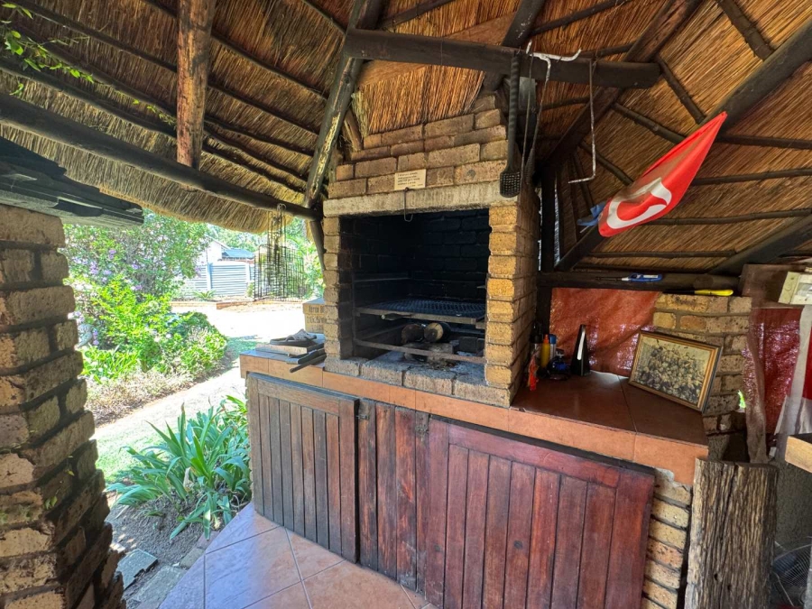 3 Bedroom Property for Sale in Verwoerdpark Gauteng