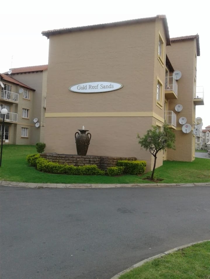 3 Bedroom Property for Sale in Ormonde Gauteng