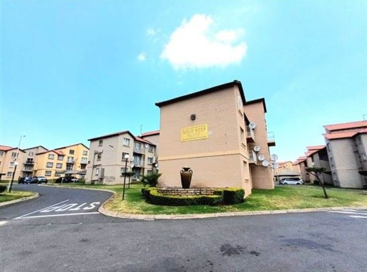 3 Bedroom Property for Sale in Ormonde Gauteng