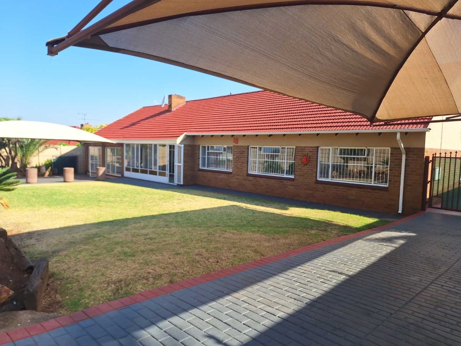 3 Bedroom Property for Sale in Marlands Gauteng